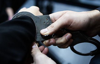 Трое мужчин совершили в Островце кражу больше чем на 60 000 рублей Трое мужчин совершили в Островце кражу больше чем на 60 000 рублей