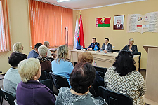 От отпуска до трудоустройства подростков: профсоюзные юристы в рамках правового приема ответили на вопросы жителей Гродненщины От отпуска до трудоустройства подростков: профсоюзные юристы в рамках правового приема ответили на вопросы жителей Гродненщины