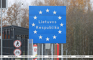 ГТК: всего два грузовика смогли выехать сегодня в Литву через пункт пропуска "Мядининкай" ГТК: всего два грузовика смогли выехать сегодня в Литву через пункт пропуска "Мядининкай"