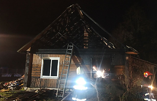 Дом и машина горели в Островецком районе 23 октября Дом и машина горели в Островецком районе 23 октября