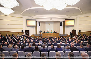 Иначе порядка не будет. Александр Лукашенко ориентирует на усиление ответственности руководителей на местах Иначе порядка не будет. Александр Лукашенко ориентирует на усиление ответственности руководителей на местах