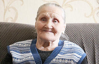 Узница фашистского плена Евдокия Сигалёва отметила 97 день рождения