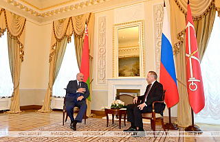 Лукашенко в Санкт-Петербурге встретился с губернатором Бегловым