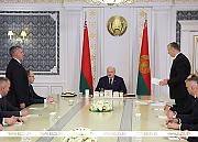 Александр Лукашенко об акцентах в работе местной вертикали: нести ответственность за все и не отбрыкиваться от людей