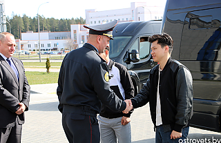 В отделении по охране объектов в Островце Ошмянского отдела Департамента охраны побывала иностранная делегация