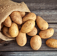 На автостоянке напротив рынка 25 апреля  будут продавать семенной картофель