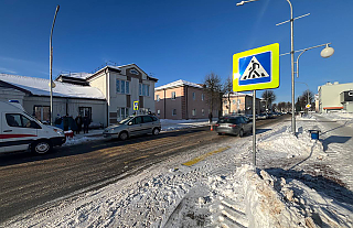 В Островце автомобиль наехал на пешехода на «зебре» 