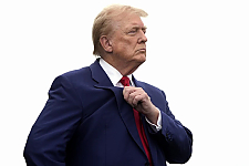 Дональд Трамп: мир больше не стоит на пороге третьей мировой войны