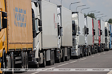 ГПК: более 1,9 тыс. единиц транспорта находятся в очереди на въезд в ЕС
