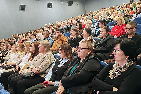 Единые дни информирования проходят в Островце 