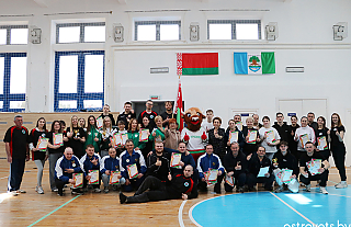 Педагогі Астравеччыны спаборнічалі на раённай спартакіядзе