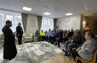 У Светлую сядміцу адзінокіх людзей у Міхалішках наведалі айцец Георгій і Наталля Баніцэвіч