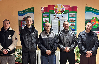 ФОТОФАКТ. Здравствуй, армия: Островец отправил первых призывников